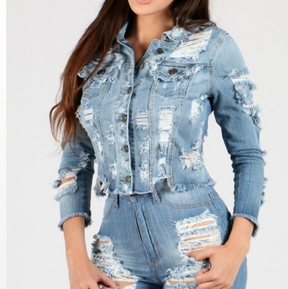 New Women's distressed denim jacket